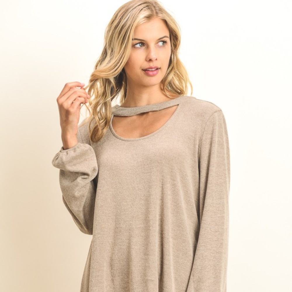 Choker sweater